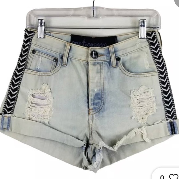 One Teaspoon Light Wash Rolled Hem Distressed Jeans Shorts 25 - Picture 1 of 6
